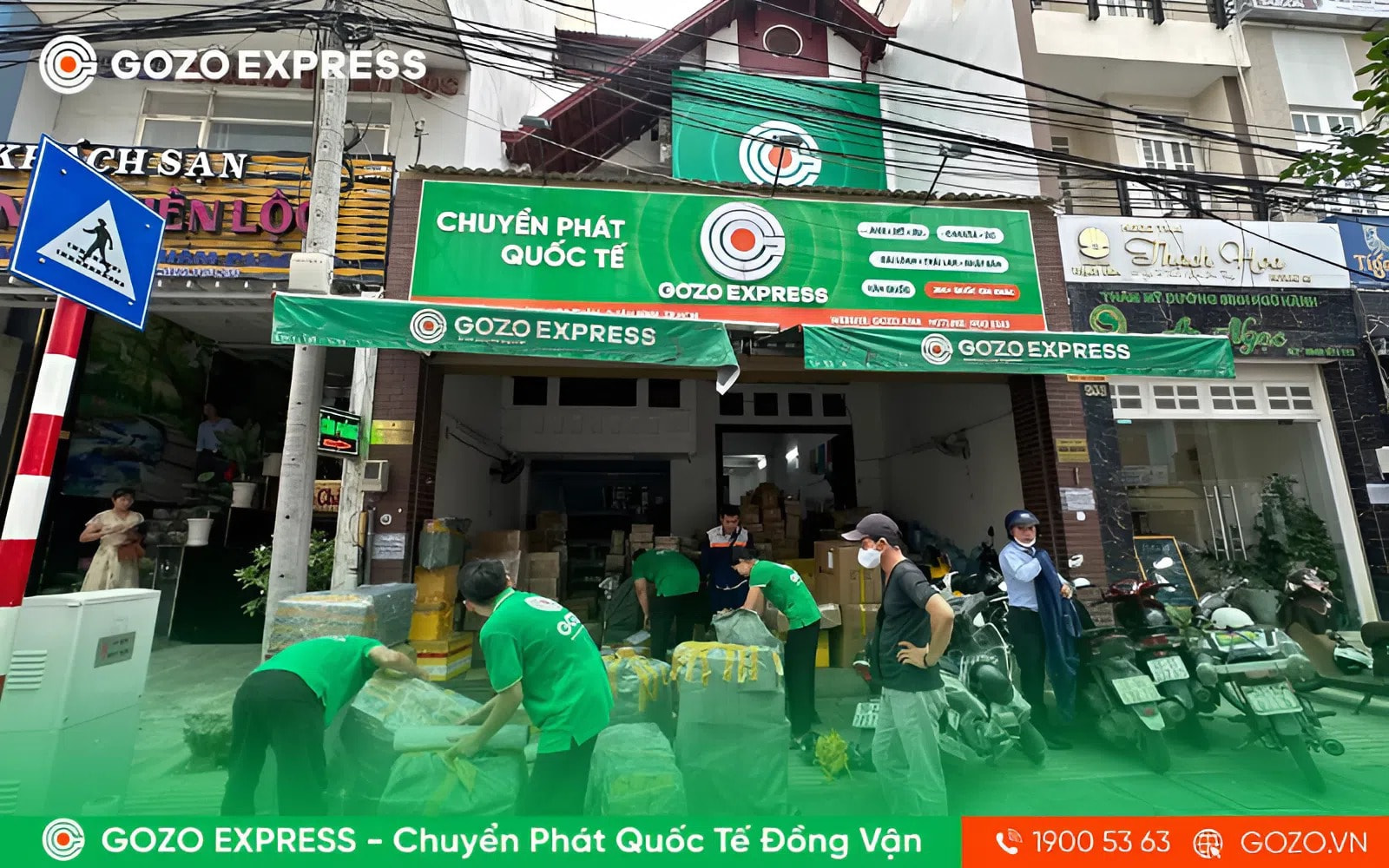 express-courier-la-gi