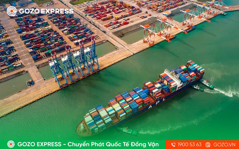 gui-hang-di-uc-bang-duong-bien