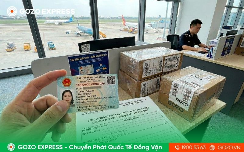 gui-hang-tu-nuoc-ngoai-ve-viet-nam-can-thong-tin-gi