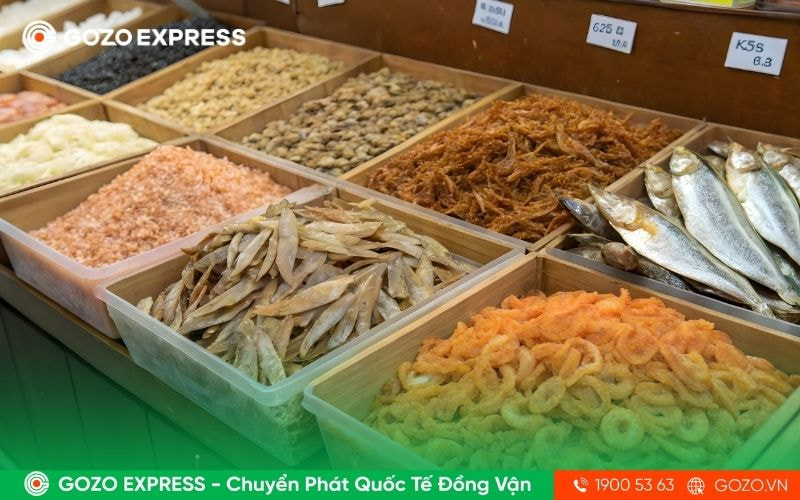 gui-thuc-pham-di-singapore