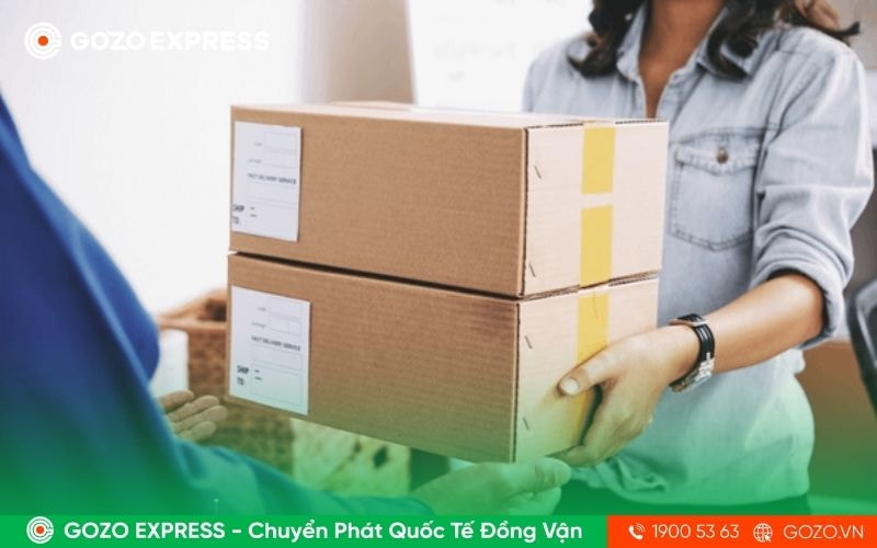 nhan-hang-tu-nuoc-ngoai-gui-ve-viet-nam-co-mat-phi-khong